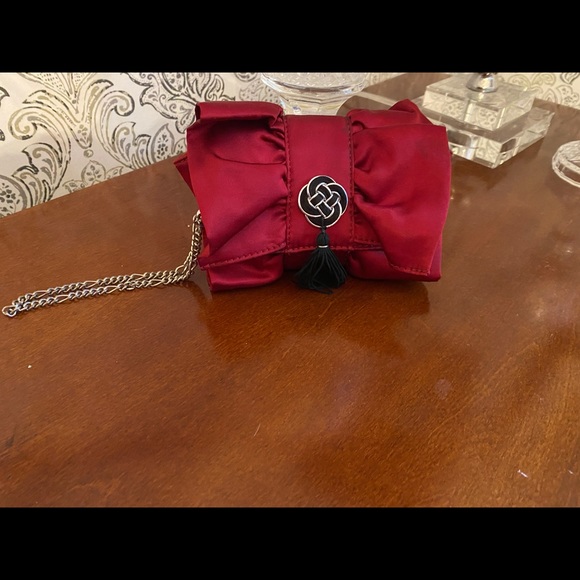 White House Black Market High Heels - Picture 3 of 7